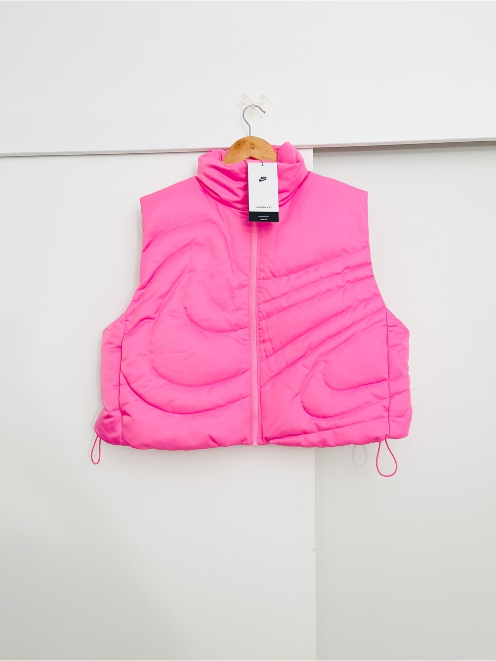 NWT Nike Women’s Swoosh Series Pink Puffer Vest Duck Fill Blend Size Small